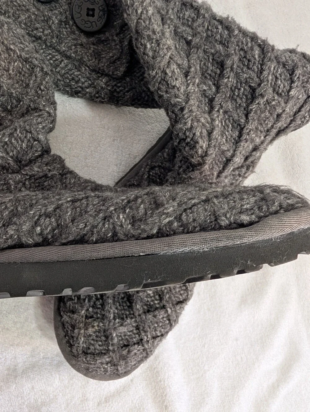 UGG Classic Cardy Knit Woven Boots Women’s US 9 Sheepskin Lined 3 Button Gray